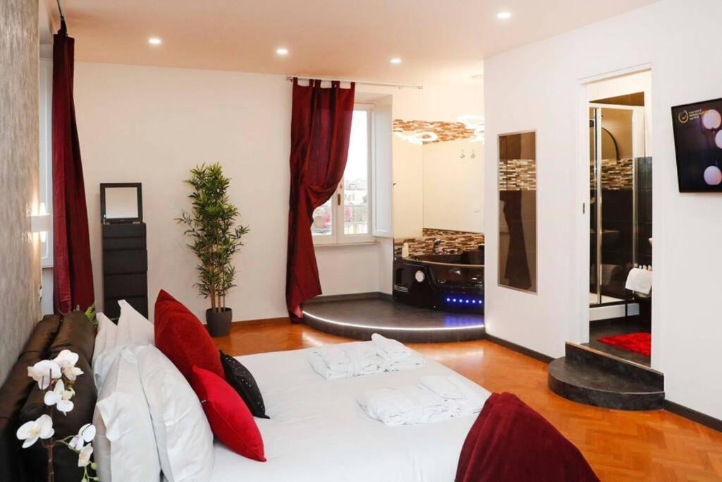 Black Enchanting Jacuzzi Trastevere - Collection Apartment *